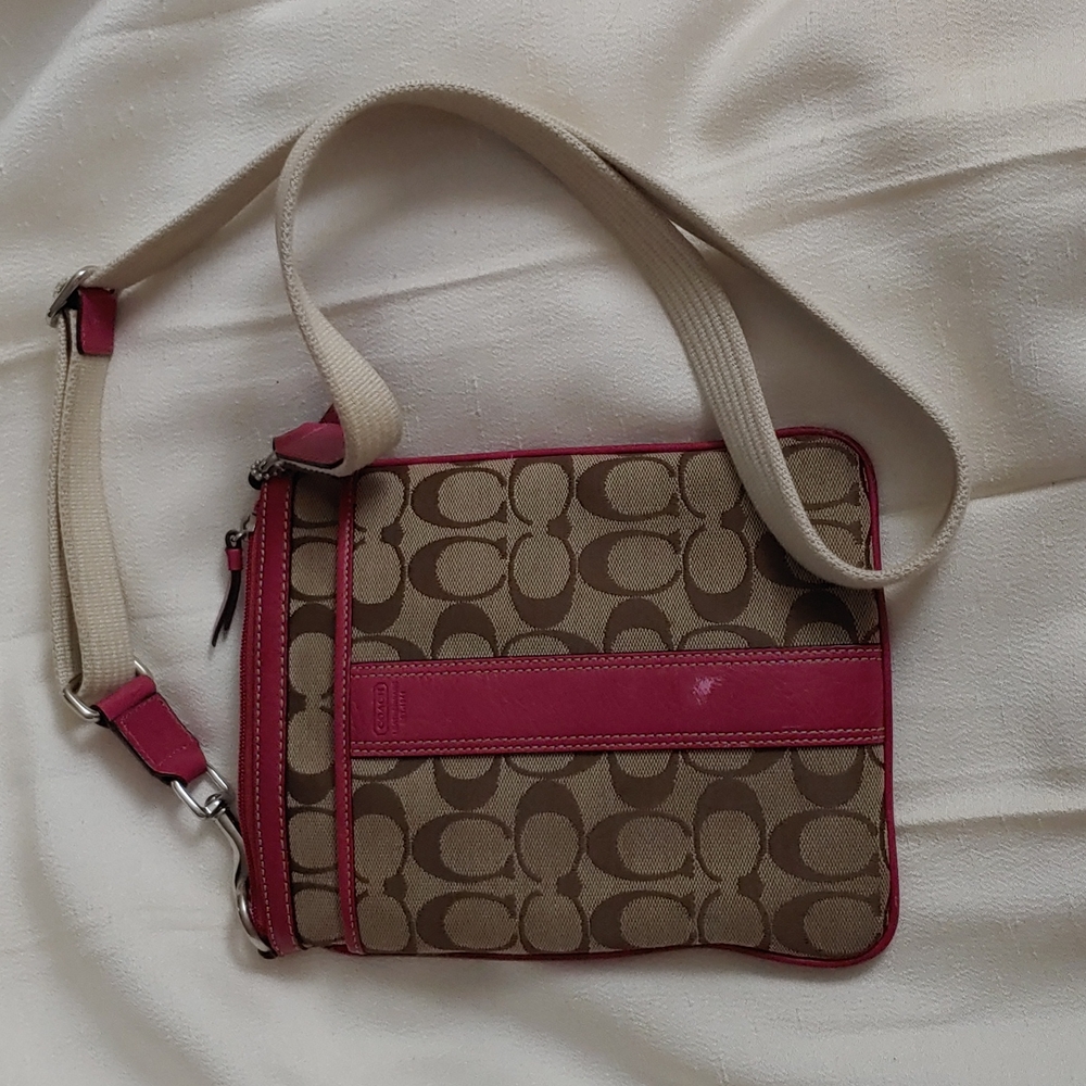 Coach crossbody purse.